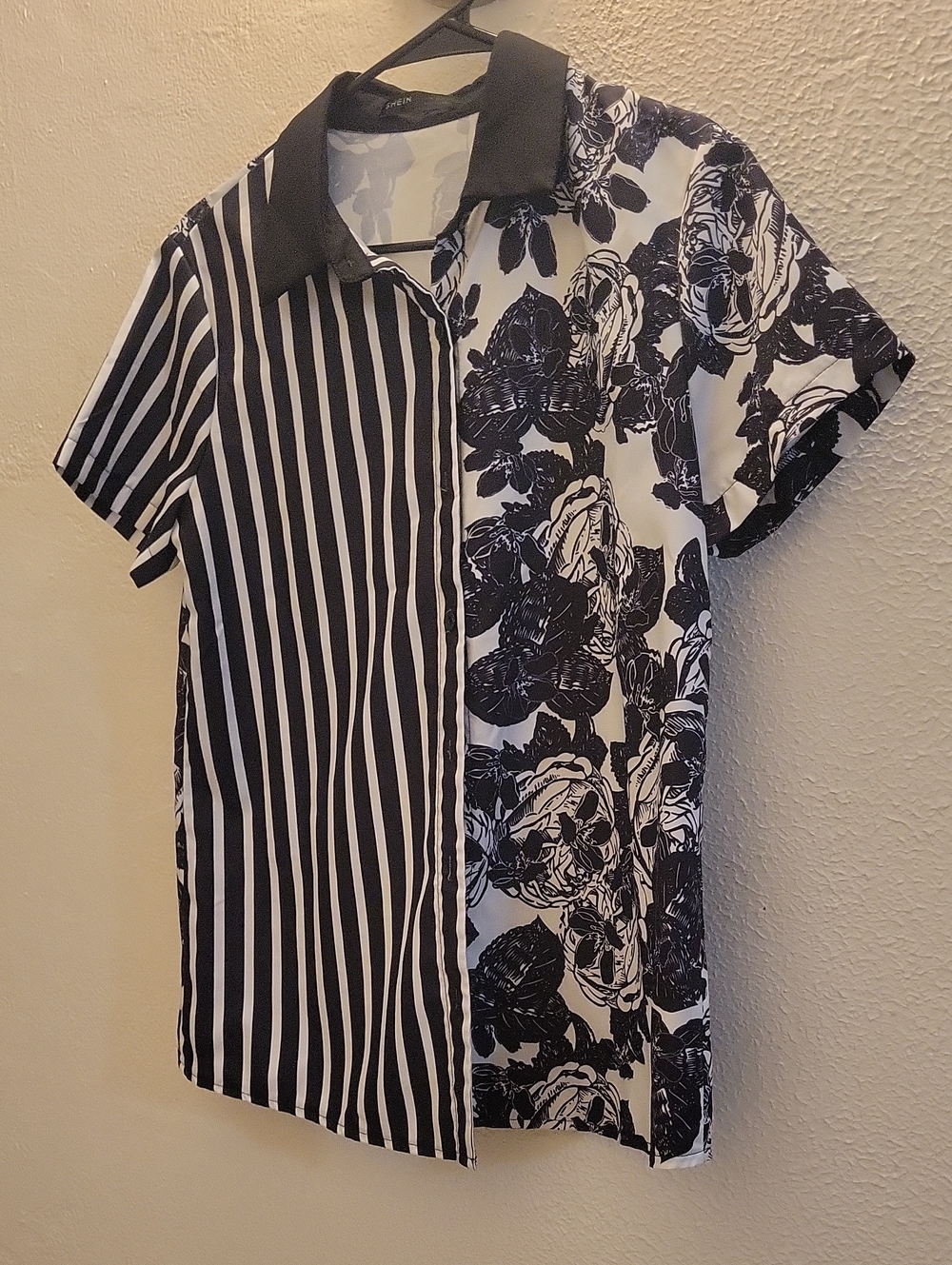 SHEIN Black White Split Floral & Striped Button Down Shirt
